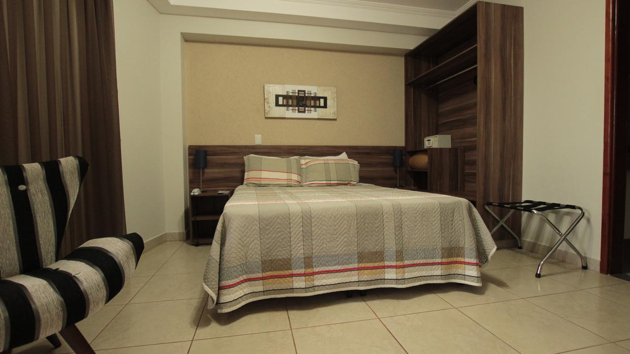 Beira Lago Palace Hotel Morrinhos  Quarto foto